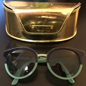 Tory Burch Sunnies 😎